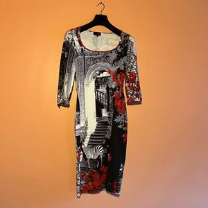 Roberto Cavalli Body Con Dress Size 6, Graphic Zebra leaves black white red